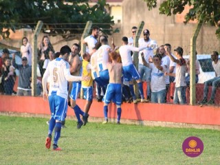 
<a style='margin-left: 5px;' class='btn btn-xs btn-social btn-facebook' href='https://www.facebook.com/sharer/sharer.php?u=https://www.boladovale.com.br/imgs/800-800-90/conteudo/fotos/1629/img4255.jpg' rel='popup' data-width='500' data-height='400'><i class='fa fa-facebook'></i>Compartilhar <span class='hidden-xs'>no Facebook</span>
</a> 
<a class='btn btn-default btn-xs' target='_blank' href='imgs/800-800-90/conteudo/fotos/1629/img4255.jpg'>
<span class='glyphicon glyphicon-cloud-download'></span> Salvar
</a> 
<span></span>