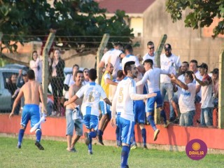 
<a style='margin-left: 5px;' class='btn btn-xs btn-social btn-facebook' href='https://www.facebook.com/sharer/sharer.php?u=https://www.boladovale.com.br/imgs/800-800-90/conteudo/fotos/1629/img4258.jpg' rel='popup' data-width='500' data-height='400'><i class='fa fa-facebook'></i>Compartilhar <span class='hidden-xs'>no Facebook</span>
</a> 
<a class='btn btn-default btn-xs' target='_blank' href='imgs/800-800-90/conteudo/fotos/1629/img4258.jpg'>
<span class='glyphicon glyphicon-cloud-download'></span> Salvar
</a> 
<span></span>