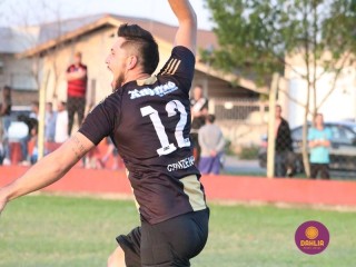 
<a style='margin-left: 5px;' class='btn btn-xs btn-social btn-facebook' href='https://www.facebook.com/sharer/sharer.php?u=https://www.boladovale.com.br/imgs/800-800-90/conteudo/fotos/1629/img4262.jpg' rel='popup' data-width='500' data-height='400'><i class='fa fa-facebook'></i>Compartilhar <span class='hidden-xs'>no Facebook</span>
</a> 
<a class='btn btn-default btn-xs' target='_blank' href='imgs/800-800-90/conteudo/fotos/1629/img4262.jpg'>
<span class='glyphicon glyphicon-cloud-download'></span> Salvar
</a> 
<span></span>