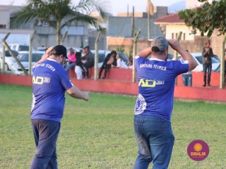 
<a style='margin-left: 5px;' class='btn btn-xs btn-social btn-facebook' href='https://www.facebook.com/sharer/sharer.php?u=https://www.boladovale.com.br/imgs/800-800-90/conteudo/fotos/1629/img4295.jpg' rel='popup' data-width='500' data-height='400'><i class='fa fa-facebook'></i>Compartilhar <span class='hidden-xs'>no Facebook</span>
</a> 
<a class='btn btn-default btn-xs' target='_blank' href='imgs/800-800-90/conteudo/fotos/1629/img4295.jpg'>
<span class='glyphicon glyphicon-cloud-download'></span> Salvar
</a> 
<span></span>