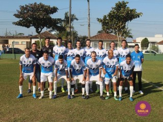 
<a style='margin-left: 5px;' class='btn btn-xs btn-social btn-facebook' href='https://www.facebook.com/sharer/sharer.php?u=https://www.boladovale.com.br/imgs/800-800-90/conteudo/fotos/1630/img3931.jpg' rel='popup' data-width='500' data-height='400'><i class='fa fa-facebook'></i>Compartilhar <span class='hidden-xs'>no Facebook</span>
</a> 
<a class='btn btn-default btn-xs' target='_blank' href='imgs/800-800-90/conteudo/fotos/1630/img3931.jpg'>
<span class='glyphicon glyphicon-cloud-download'></span> Salvar
</a> 
<span></span>