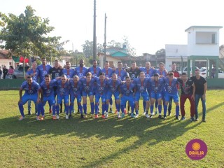 
<a style='margin-left: 5px;' class='btn btn-xs btn-social btn-facebook' href='https://www.facebook.com/sharer/sharer.php?u=https://www.boladovale.com.br/imgs/800-800-90/conteudo/fotos/1630/img3933.jpg' rel='popup' data-width='500' data-height='400'><i class='fa fa-facebook'></i>Compartilhar <span class='hidden-xs'>no Facebook</span>
</a> 
<a class='btn btn-default btn-xs' target='_blank' href='imgs/800-800-90/conteudo/fotos/1630/img3933.jpg'>
<span class='glyphicon glyphicon-cloud-download'></span> Salvar
</a> 
<span></span>