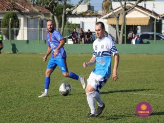 
<a style='margin-left: 5px;' class='btn btn-xs btn-social btn-facebook' href='https://www.facebook.com/sharer/sharer.php?u=https://www.boladovale.com.br/imgs/800-800-90/conteudo/fotos/1630/img3971.jpg' rel='popup' data-width='500' data-height='400'><i class='fa fa-facebook'></i>Compartilhar <span class='hidden-xs'>no Facebook</span>
</a> 
<a class='btn btn-default btn-xs' target='_blank' href='imgs/800-800-90/conteudo/fotos/1630/img3971.jpg'>
<span class='glyphicon glyphicon-cloud-download'></span> Salvar
</a> 
<span></span>