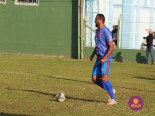 
<a style='margin-left: 5px;' class='btn btn-xs btn-social btn-facebook' href='https://www.facebook.com/sharer/sharer.php?u=https://www.boladovale.com.br/imgs/800-800-90/conteudo/fotos/1630/img4047.jpg' rel='popup' data-width='500' data-height='400'><i class='fa fa-facebook'></i>Compartilhar <span class='hidden-xs'>no Facebook</span>
</a> 
<a class='btn btn-default btn-xs' target='_blank' href='imgs/800-800-90/conteudo/fotos/1630/img4047.jpg'>
<span class='glyphicon glyphicon-cloud-download'></span> Salvar
</a> 
<span></span>