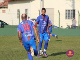 
<a style='margin-left: 5px;' class='btn btn-xs btn-social btn-facebook' href='https://www.facebook.com/sharer/sharer.php?u=https://www.boladovale.com.br/imgs/800-800-90/conteudo/fotos/1630/img4048.jpg' rel='popup' data-width='500' data-height='400'><i class='fa fa-facebook'></i>Compartilhar <span class='hidden-xs'>no Facebook</span>
</a> 
<a class='btn btn-default btn-xs' target='_blank' href='imgs/800-800-90/conteudo/fotos/1630/img4048.jpg'>
<span class='glyphicon glyphicon-cloud-download'></span> Salvar
</a> 
<span></span>