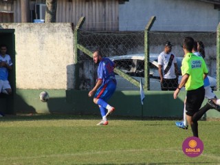 
<a style='margin-left: 5px;' class='btn btn-xs btn-social btn-facebook' href='https://www.facebook.com/sharer/sharer.php?u=https://www.boladovale.com.br/imgs/800-800-90/conteudo/fotos/1630/img4065.jpg' rel='popup' data-width='500' data-height='400'><i class='fa fa-facebook'></i>Compartilhar <span class='hidden-xs'>no Facebook</span>
</a> 
<a class='btn btn-default btn-xs' target='_blank' href='imgs/800-800-90/conteudo/fotos/1630/img4065.jpg'>
<span class='glyphicon glyphicon-cloud-download'></span> Salvar
</a> 
<span></span>