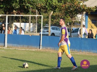 
<a style='margin-left: 5px;' class='btn btn-xs btn-social btn-facebook' href='https://www.facebook.com/sharer/sharer.php?u=https://www.boladovale.com.br/imgs/800-800-90/conteudo/fotos/1631/img4108.jpg' rel='popup' data-width='500' data-height='400'><i class='fa fa-facebook'></i>Compartilhar <span class='hidden-xs'>no Facebook</span>
</a> 
<a class='btn btn-default btn-xs' target='_blank' href='imgs/800-800-90/conteudo/fotos/1631/img4108.jpg'>
<span class='glyphicon glyphicon-cloud-download'></span> Salvar
</a> 
<span></span>