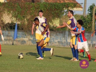 
<a style='margin-left: 5px;' class='btn btn-xs btn-social btn-facebook' href='https://www.facebook.com/sharer/sharer.php?u=https://www.boladovale.com.br/imgs/800-800-90/conteudo/fotos/1631/img4165.jpg' rel='popup' data-width='500' data-height='400'><i class='fa fa-facebook'></i>Compartilhar <span class='hidden-xs'>no Facebook</span>
</a> 
<a class='btn btn-default btn-xs' target='_blank' href='imgs/800-800-90/conteudo/fotos/1631/img4165.jpg'>
<span class='glyphicon glyphicon-cloud-download'></span> Salvar
</a> 
<span></span>