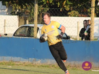 
<a style='margin-left: 5px;' class='btn btn-xs btn-social btn-facebook' href='https://www.facebook.com/sharer/sharer.php?u=https://www.boladovale.com.br/imgs/800-800-90/conteudo/fotos/1631/img4195.jpg' rel='popup' data-width='500' data-height='400'><i class='fa fa-facebook'></i>Compartilhar <span class='hidden-xs'>no Facebook</span>
</a> 
<a class='btn btn-default btn-xs' target='_blank' href='imgs/800-800-90/conteudo/fotos/1631/img4195.jpg'>
<span class='glyphicon glyphicon-cloud-download'></span> Salvar
</a> 
<span></span>