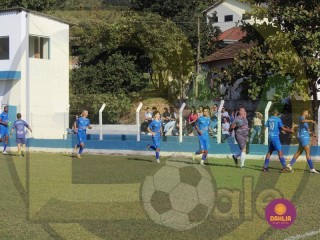 
<a style='margin-left: 5px;' class='btn btn-xs btn-social btn-facebook' href='https://www.facebook.com/sharer/sharer.php?u=https://www.boladovale.com.br/imgs/800-800-90/conteudo/fotos/1632/img4325.jpg' rel='popup' data-width='500' data-height='400'><i class='fa fa-facebook'></i>Compartilhar <span class='hidden-xs'>no Facebook</span>
</a> 
<a class='btn btn-default btn-xs' target='_blank' href='imgs/800-800-90/conteudo/fotos/1632/img4325.jpg'>
<span class='glyphicon glyphicon-cloud-download'></span> Salvar
</a> 
<span></span>