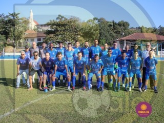 
<a style='margin-left: 5px;' class='btn btn-xs btn-social btn-facebook' href='https://www.facebook.com/sharer/sharer.php?u=https://www.boladovale.com.br/imgs/800-800-90/conteudo/fotos/1632/img4335.jpg' rel='popup' data-width='500' data-height='400'><i class='fa fa-facebook'></i>Compartilhar <span class='hidden-xs'>no Facebook</span>
</a> 
<a class='btn btn-default btn-xs' target='_blank' href='imgs/800-800-90/conteudo/fotos/1632/img4335.jpg'>
<span class='glyphicon glyphicon-cloud-download'></span> Salvar
</a> 
<span></span>