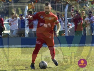 
<a style='margin-left: 5px;' class='btn btn-xs btn-social btn-facebook' href='https://www.facebook.com/sharer/sharer.php?u=https://www.boladovale.com.br/imgs/800-800-90/conteudo/fotos/1632/img4365.jpg' rel='popup' data-width='500' data-height='400'><i class='fa fa-facebook'></i>Compartilhar <span class='hidden-xs'>no Facebook</span>
</a> 
<a class='btn btn-default btn-xs' target='_blank' href='imgs/800-800-90/conteudo/fotos/1632/img4365.jpg'>
<span class='glyphicon glyphicon-cloud-download'></span> Salvar
</a> 
<span></span>