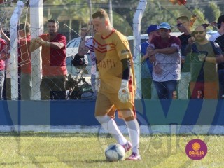 
<a style='margin-left: 5px;' class='btn btn-xs btn-social btn-facebook' href='https://www.facebook.com/sharer/sharer.php?u=https://www.boladovale.com.br/imgs/800-800-90/conteudo/fotos/1632/img4404.jpg' rel='popup' data-width='500' data-height='400'><i class='fa fa-facebook'></i>Compartilhar <span class='hidden-xs'>no Facebook</span>
</a> 
<a class='btn btn-default btn-xs' target='_blank' href='imgs/800-800-90/conteudo/fotos/1632/img4404.jpg'>
<span class='glyphicon glyphicon-cloud-download'></span> Salvar
</a> 
<span></span>