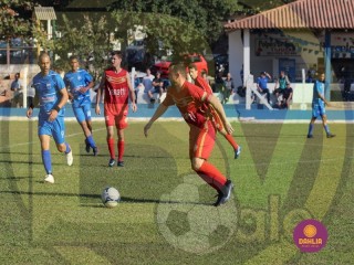 
<a style='margin-left: 5px;' class='btn btn-xs btn-social btn-facebook' href='https://www.facebook.com/sharer/sharer.php?u=https://www.boladovale.com.br/imgs/800-800-90/conteudo/fotos/1632/img4423.jpg' rel='popup' data-width='500' data-height='400'><i class='fa fa-facebook'></i>Compartilhar <span class='hidden-xs'>no Facebook</span>
</a> 
<a class='btn btn-default btn-xs' target='_blank' href='imgs/800-800-90/conteudo/fotos/1632/img4423.jpg'>
<span class='glyphicon glyphicon-cloud-download'></span> Salvar
</a> 
<span></span>