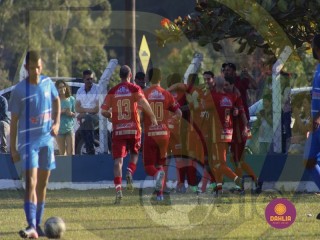 
<a style='margin-left: 5px;' class='btn btn-xs btn-social btn-facebook' href='https://www.facebook.com/sharer/sharer.php?u=https://www.boladovale.com.br/imgs/800-800-90/conteudo/fotos/1632/img4589.jpg' rel='popup' data-width='500' data-height='400'><i class='fa fa-facebook'></i>Compartilhar <span class='hidden-xs'>no Facebook</span>
</a> 
<a class='btn btn-default btn-xs' target='_blank' href='imgs/800-800-90/conteudo/fotos/1632/img4589.jpg'>
<span class='glyphicon glyphicon-cloud-download'></span> Salvar
</a> 
<span></span>