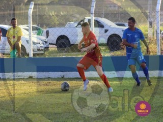 
<a style='margin-left: 5px;' class='btn btn-xs btn-social btn-facebook' href='https://www.facebook.com/sharer/sharer.php?u=https://www.boladovale.com.br/imgs/800-800-90/conteudo/fotos/1632/img4668.jpg' rel='popup' data-width='500' data-height='400'><i class='fa fa-facebook'></i>Compartilhar <span class='hidden-xs'>no Facebook</span>
</a> 
<a class='btn btn-default btn-xs' target='_blank' href='imgs/800-800-90/conteudo/fotos/1632/img4668.jpg'>
<span class='glyphicon glyphicon-cloud-download'></span> Salvar
</a> 
<span></span>