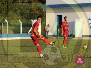 
<a style='margin-left: 5px;' class='btn btn-xs btn-social btn-facebook' href='https://www.facebook.com/sharer/sharer.php?u=https://www.boladovale.com.br/imgs/800-800-90/conteudo/fotos/1632/img4684.jpg' rel='popup' data-width='500' data-height='400'><i class='fa fa-facebook'></i>Compartilhar <span class='hidden-xs'>no Facebook</span>
</a> 
<a class='btn btn-default btn-xs' target='_blank' href='imgs/800-800-90/conteudo/fotos/1632/img4684.jpg'>
<span class='glyphicon glyphicon-cloud-download'></span> Salvar
</a> 
<span></span>