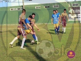 
<a style='margin-left: 5px;' class='btn btn-xs btn-social btn-facebook' href='https://www.facebook.com/sharer/sharer.php?u=https://www.boladovale.com.br/imgs/800-800-90/conteudo/fotos/1633/img4275.jpg' rel='popup' data-width='500' data-height='400'><i class='fa fa-facebook'></i>Compartilhar <span class='hidden-xs'>no Facebook</span>
</a> 
<a class='btn btn-default btn-xs' target='_blank' href='imgs/800-800-90/conteudo/fotos/1633/img4275.jpg'>
<span class='glyphicon glyphicon-cloud-download'></span> Salvar
</a> 
<span></span>