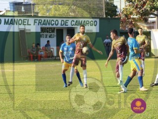 
<a style='margin-left: 5px;' class='btn btn-xs btn-social btn-facebook' href='https://www.facebook.com/sharer/sharer.php?u=https://www.boladovale.com.br/imgs/800-800-90/conteudo/fotos/1633/img4289.jpg' rel='popup' data-width='500' data-height='400'><i class='fa fa-facebook'></i>Compartilhar <span class='hidden-xs'>no Facebook</span>
</a> 
<a class='btn btn-default btn-xs' target='_blank' href='imgs/800-800-90/conteudo/fotos/1633/img4289.jpg'>
<span class='glyphicon glyphicon-cloud-download'></span> Salvar
</a> 
<span></span>