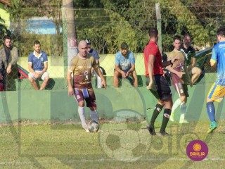 
<a style='margin-left: 5px;' class='btn btn-xs btn-social btn-facebook' href='https://www.facebook.com/sharer/sharer.php?u=https://www.boladovale.com.br/imgs/800-800-90/conteudo/fotos/1633/img4293.jpg' rel='popup' data-width='500' data-height='400'><i class='fa fa-facebook'></i>Compartilhar <span class='hidden-xs'>no Facebook</span>
</a> 
<a class='btn btn-default btn-xs' target='_blank' href='imgs/800-800-90/conteudo/fotos/1633/img4293.jpg'>
<span class='glyphicon glyphicon-cloud-download'></span> Salvar
</a> 
<span></span>