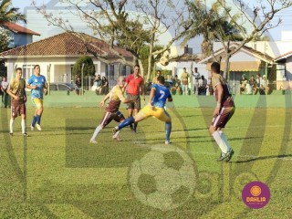 
<a style='margin-left: 5px;' class='btn btn-xs btn-social btn-facebook' href='https://www.facebook.com/sharer/sharer.php?u=https://www.boladovale.com.br/imgs/800-800-90/conteudo/fotos/1633/img4308.jpg' rel='popup' data-width='500' data-height='400'><i class='fa fa-facebook'></i>Compartilhar <span class='hidden-xs'>no Facebook</span>
</a> 
<a class='btn btn-default btn-xs' target='_blank' href='imgs/800-800-90/conteudo/fotos/1633/img4308.jpg'>
<span class='glyphicon glyphicon-cloud-download'></span> Salvar
</a> 
<span></span>