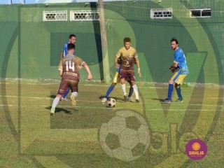 
<a style='margin-left: 5px;' class='btn btn-xs btn-social btn-facebook' href='https://www.facebook.com/sharer/sharer.php?u=https://www.boladovale.com.br/imgs/800-800-90/conteudo/fotos/1633/img4323.jpg' rel='popup' data-width='500' data-height='400'><i class='fa fa-facebook'></i>Compartilhar <span class='hidden-xs'>no Facebook</span>
</a> 
<a class='btn btn-default btn-xs' target='_blank' href='imgs/800-800-90/conteudo/fotos/1633/img4323.jpg'>
<span class='glyphicon glyphicon-cloud-download'></span> Salvar
</a> 
<span></span>