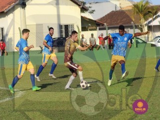 
<a style='margin-left: 5px;' class='btn btn-xs btn-social btn-facebook' href='https://www.facebook.com/sharer/sharer.php?u=https://www.boladovale.com.br/imgs/800-800-90/conteudo/fotos/1633/img4329.jpg' rel='popup' data-width='500' data-height='400'><i class='fa fa-facebook'></i>Compartilhar <span class='hidden-xs'>no Facebook</span>
</a> 
<a class='btn btn-default btn-xs' target='_blank' href='imgs/800-800-90/conteudo/fotos/1633/img4329.jpg'>
<span class='glyphicon glyphicon-cloud-download'></span> Salvar
</a> 
<span></span>