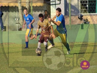 
<a style='margin-left: 5px;' class='btn btn-xs btn-social btn-facebook' href='https://www.facebook.com/sharer/sharer.php?u=https://www.boladovale.com.br/imgs/800-800-90/conteudo/fotos/1633/img4351.jpg' rel='popup' data-width='500' data-height='400'><i class='fa fa-facebook'></i>Compartilhar <span class='hidden-xs'>no Facebook</span>
</a> 
<a class='btn btn-default btn-xs' target='_blank' href='imgs/800-800-90/conteudo/fotos/1633/img4351.jpg'>
<span class='glyphicon glyphicon-cloud-download'></span> Salvar
</a> 
<span></span>