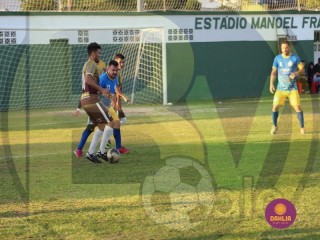 
<a style='margin-left: 5px;' class='btn btn-xs btn-social btn-facebook' href='https://www.facebook.com/sharer/sharer.php?u=https://www.boladovale.com.br/imgs/800-800-90/conteudo/fotos/1633/img4387.jpg' rel='popup' data-width='500' data-height='400'><i class='fa fa-facebook'></i>Compartilhar <span class='hidden-xs'>no Facebook</span>
</a> 
<a class='btn btn-default btn-xs' target='_blank' href='imgs/800-800-90/conteudo/fotos/1633/img4387.jpg'>
<span class='glyphicon glyphicon-cloud-download'></span> Salvar
</a> 
<span></span>