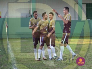 
<a style='margin-left: 5px;' class='btn btn-xs btn-social btn-facebook' href='https://www.facebook.com/sharer/sharer.php?u=https://www.boladovale.com.br/imgs/800-800-90/conteudo/fotos/1633/img4398.jpg' rel='popup' data-width='500' data-height='400'><i class='fa fa-facebook'></i>Compartilhar <span class='hidden-xs'>no Facebook</span>
</a> 
<a class='btn btn-default btn-xs' target='_blank' href='imgs/800-800-90/conteudo/fotos/1633/img4398.jpg'>
<span class='glyphicon glyphicon-cloud-download'></span> Salvar
</a> 
<span></span>