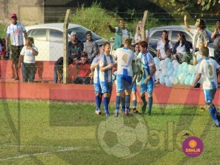 
<a style='margin-left: 5px;' class='btn btn-xs btn-social btn-facebook' href='https://www.facebook.com/sharer/sharer.php?u=https://www.boladovale.com.br/imgs/800-800-90/conteudo/fotos/1634/img4496.jpg' rel='popup' data-width='500' data-height='400'><i class='fa fa-facebook'></i>Compartilhar <span class='hidden-xs'>no Facebook</span>
</a> 
<a class='btn btn-default btn-xs' target='_blank' href='imgs/800-800-90/conteudo/fotos/1634/img4496.jpg'>
<span class='glyphicon glyphicon-cloud-download'></span> Salvar
</a> 
<span></span>