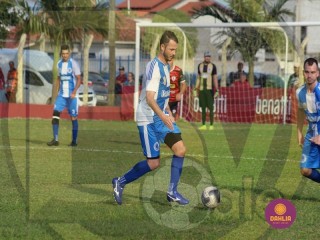
<a style='margin-left: 5px;' class='btn btn-xs btn-social btn-facebook' href='https://www.facebook.com/sharer/sharer.php?u=https://www.boladovale.com.br/imgs/800-800-90/conteudo/fotos/1634/img4533.jpg' rel='popup' data-width='500' data-height='400'><i class='fa fa-facebook'></i>Compartilhar <span class='hidden-xs'>no Facebook</span>
</a> 
<a class='btn btn-default btn-xs' target='_blank' href='imgs/800-800-90/conteudo/fotos/1634/img4533.jpg'>
<span class='glyphicon glyphicon-cloud-download'></span> Salvar
</a> 
<span></span>