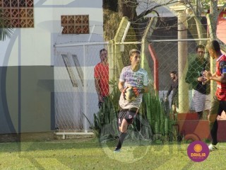 
<a style='margin-left: 5px;' class='btn btn-xs btn-social btn-facebook' href='https://www.facebook.com/sharer/sharer.php?u=https://www.boladovale.com.br/imgs/800-800-90/conteudo/fotos/1634/img4537.jpg' rel='popup' data-width='500' data-height='400'><i class='fa fa-facebook'></i>Compartilhar <span class='hidden-xs'>no Facebook</span>
</a> 
<a class='btn btn-default btn-xs' target='_blank' href='imgs/800-800-90/conteudo/fotos/1634/img4537.jpg'>
<span class='glyphicon glyphicon-cloud-download'></span> Salvar
</a> 
<span></span>
