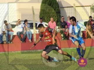 
<a style='margin-left: 5px;' class='btn btn-xs btn-social btn-facebook' href='https://www.facebook.com/sharer/sharer.php?u=https://www.boladovale.com.br/imgs/800-800-90/conteudo/fotos/1634/img4555.jpg' rel='popup' data-width='500' data-height='400'><i class='fa fa-facebook'></i>Compartilhar <span class='hidden-xs'>no Facebook</span>
</a> 
<a class='btn btn-default btn-xs' target='_blank' href='imgs/800-800-90/conteudo/fotos/1634/img4555.jpg'>
<span class='glyphicon glyphicon-cloud-download'></span> Salvar
</a> 
<span></span>
