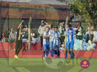 
<a style='margin-left: 5px;' class='btn btn-xs btn-social btn-facebook' href='https://www.facebook.com/sharer/sharer.php?u=https://www.boladovale.com.br/imgs/800-800-90/conteudo/fotos/1634/img4617.jpg' rel='popup' data-width='500' data-height='400'><i class='fa fa-facebook'></i>Compartilhar <span class='hidden-xs'>no Facebook</span>
</a> 
<a class='btn btn-default btn-xs' target='_blank' href='imgs/800-800-90/conteudo/fotos/1634/img4617.jpg'>
<span class='glyphicon glyphicon-cloud-download'></span> Salvar
</a> 
<span></span>