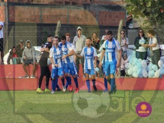 
<a style='margin-left: 5px;' class='btn btn-xs btn-social btn-facebook' href='https://www.facebook.com/sharer/sharer.php?u=https://www.boladovale.com.br/imgs/800-800-90/conteudo/fotos/1634/img4618.jpg' rel='popup' data-width='500' data-height='400'><i class='fa fa-facebook'></i>Compartilhar <span class='hidden-xs'>no Facebook</span>
</a> 
<a class='btn btn-default btn-xs' target='_blank' href='imgs/800-800-90/conteudo/fotos/1634/img4618.jpg'>
<span class='glyphicon glyphicon-cloud-download'></span> Salvar
</a> 
<span></span>