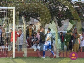 
<a style='margin-left: 5px;' class='btn btn-xs btn-social btn-facebook' href='https://www.facebook.com/sharer/sharer.php?u=https://www.boladovale.com.br/imgs/800-800-90/conteudo/fotos/1634/img4622.jpg' rel='popup' data-width='500' data-height='400'><i class='fa fa-facebook'></i>Compartilhar <span class='hidden-xs'>no Facebook</span>
</a> 
<a class='btn btn-default btn-xs' target='_blank' href='imgs/800-800-90/conteudo/fotos/1634/img4622.jpg'>
<span class='glyphicon glyphicon-cloud-download'></span> Salvar
</a> 
<span></span>