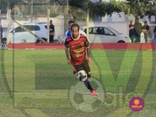 
<a style='margin-left: 5px;' class='btn btn-xs btn-social btn-facebook' href='https://www.facebook.com/sharer/sharer.php?u=https://www.boladovale.com.br/imgs/800-800-90/conteudo/fotos/1634/img4635.jpg' rel='popup' data-width='500' data-height='400'><i class='fa fa-facebook'></i>Compartilhar <span class='hidden-xs'>no Facebook</span>
</a> 
<a class='btn btn-default btn-xs' target='_blank' href='imgs/800-800-90/conteudo/fotos/1634/img4635.jpg'>
<span class='glyphicon glyphicon-cloud-download'></span> Salvar
</a> 
<span></span>