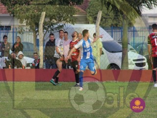 
<a style='margin-left: 5px;' class='btn btn-xs btn-social btn-facebook' href='https://www.facebook.com/sharer/sharer.php?u=https://www.boladovale.com.br/imgs/800-800-90/conteudo/fotos/1634/img4669.jpg' rel='popup' data-width='500' data-height='400'><i class='fa fa-facebook'></i>Compartilhar <span class='hidden-xs'>no Facebook</span>
</a> 
<a class='btn btn-default btn-xs' target='_blank' href='imgs/800-800-90/conteudo/fotos/1634/img4669.jpg'>
<span class='glyphicon glyphicon-cloud-download'></span> Salvar
</a> 
<span></span>