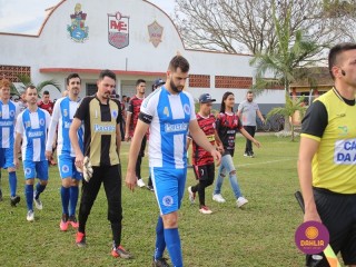 
<a style='margin-left: 5px;' class='btn btn-xs btn-social btn-facebook' href='https://www.facebook.com/sharer/sharer.php?u=https://www.boladovale.com.br/imgs/800-800-90/conteudo/fotos/1635/img5382.jpg' rel='popup' data-width='500' data-height='400'><i class='fa fa-facebook'></i>Compartilhar <span class='hidden-xs'>no Facebook</span>
</a> 
<a class='btn btn-default btn-xs' target='_blank' href='imgs/800-800-90/conteudo/fotos/1635/img5382.jpg'>
<span class='glyphicon glyphicon-cloud-download'></span> Salvar
</a> 
<span></span>