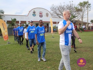 
<a style='margin-left: 5px;' class='btn btn-xs btn-social btn-facebook' href='https://www.facebook.com/sharer/sharer.php?u=https://www.boladovale.com.br/imgs/800-800-90/conteudo/fotos/1635/img5396.jpg' rel='popup' data-width='500' data-height='400'><i class='fa fa-facebook'></i>Compartilhar <span class='hidden-xs'>no Facebook</span>
</a> 
<a class='btn btn-default btn-xs' target='_blank' href='imgs/800-800-90/conteudo/fotos/1635/img5396.jpg'>
<span class='glyphicon glyphicon-cloud-download'></span> Salvar
</a> 
<span></span>
