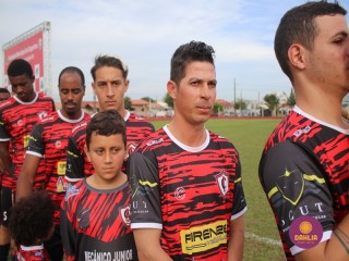 
<a style='margin-left: 5px;' class='btn btn-xs btn-social btn-facebook' href='https://www.facebook.com/sharer/sharer.php?u=https://www.boladovale.com.br/imgs/800-800-90/conteudo/fotos/1635/img5442.jpg' rel='popup' data-width='500' data-height='400'><i class='fa fa-facebook'></i>Compartilhar <span class='hidden-xs'>no Facebook</span>
</a> 
<a class='btn btn-default btn-xs' target='_blank' href='imgs/800-800-90/conteudo/fotos/1635/img5442.jpg'>
<span class='glyphicon glyphicon-cloud-download'></span> Salvar
</a> 
<span></span>