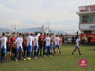 
<a style='margin-left: 5px;' class='btn btn-xs btn-social btn-facebook' href='https://www.facebook.com/sharer/sharer.php?u=https://www.boladovale.com.br/imgs/800-800-90/conteudo/fotos/1635/img5469.jpg' rel='popup' data-width='500' data-height='400'><i class='fa fa-facebook'></i>Compartilhar <span class='hidden-xs'>no Facebook</span>
</a> 
<a class='btn btn-default btn-xs' target='_blank' href='imgs/800-800-90/conteudo/fotos/1635/img5469.jpg'>
<span class='glyphicon glyphicon-cloud-download'></span> Salvar
</a> 
<span></span>