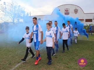 
<a style='margin-left: 5px;' class='btn btn-xs btn-social btn-facebook' href='https://www.facebook.com/sharer/sharer.php?u=https://www.boladovale.com.br/imgs/800-800-90/conteudo/fotos/1635/img5486.jpg' rel='popup' data-width='500' data-height='400'><i class='fa fa-facebook'></i>Compartilhar <span class='hidden-xs'>no Facebook</span>
</a> 
<a class='btn btn-default btn-xs' target='_blank' href='imgs/800-800-90/conteudo/fotos/1635/img5486.jpg'>
<span class='glyphicon glyphicon-cloud-download'></span> Salvar
</a> 
<span></span>