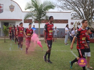 
<a style='margin-left: 5px;' class='btn btn-xs btn-social btn-facebook' href='https://www.facebook.com/sharer/sharer.php?u=https://www.boladovale.com.br/imgs/800-800-90/conteudo/fotos/1635/img5497.jpg' rel='popup' data-width='500' data-height='400'><i class='fa fa-facebook'></i>Compartilhar <span class='hidden-xs'>no Facebook</span>
</a> 
<a class='btn btn-default btn-xs' target='_blank' href='imgs/800-800-90/conteudo/fotos/1635/img5497.jpg'>
<span class='glyphicon glyphicon-cloud-download'></span> Salvar
</a> 
<span></span>