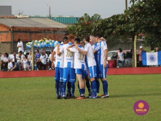 
<a style='margin-left: 5px;' class='btn btn-xs btn-social btn-facebook' href='https://www.facebook.com/sharer/sharer.php?u=https://www.boladovale.com.br/imgs/800-800-90/conteudo/fotos/1635/img5526.jpg' rel='popup' data-width='500' data-height='400'><i class='fa fa-facebook'></i>Compartilhar <span class='hidden-xs'>no Facebook</span>
</a> 
<a class='btn btn-default btn-xs' target='_blank' href='imgs/800-800-90/conteudo/fotos/1635/img5526.jpg'>
<span class='glyphicon glyphicon-cloud-download'></span> Salvar
</a> 
<span></span>