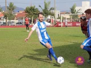
<a style='margin-left: 5px;' class='btn btn-xs btn-social btn-facebook' href='https://www.facebook.com/sharer/sharer.php?u=https://www.boladovale.com.br/imgs/800-800-90/conteudo/fotos/1635/img5540.jpg' rel='popup' data-width='500' data-height='400'><i class='fa fa-facebook'></i>Compartilhar <span class='hidden-xs'>no Facebook</span>
</a> 
<a class='btn btn-default btn-xs' target='_blank' href='imgs/800-800-90/conteudo/fotos/1635/img5540.jpg'>
<span class='glyphicon glyphicon-cloud-download'></span> Salvar
</a> 
<span></span>