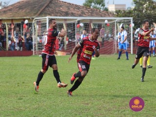 
<a style='margin-left: 5px;' class='btn btn-xs btn-social btn-facebook' href='https://www.facebook.com/sharer/sharer.php?u=https://www.boladovale.com.br/imgs/800-800-90/conteudo/fotos/1635/img5551.jpg' rel='popup' data-width='500' data-height='400'><i class='fa fa-facebook'></i>Compartilhar <span class='hidden-xs'>no Facebook</span>
</a> 
<a class='btn btn-default btn-xs' target='_blank' href='imgs/800-800-90/conteudo/fotos/1635/img5551.jpg'>
<span class='glyphicon glyphicon-cloud-download'></span> Salvar
</a> 
<span></span>