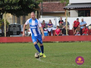 
<a style='margin-left: 5px;' class='btn btn-xs btn-social btn-facebook' href='https://www.facebook.com/sharer/sharer.php?u=https://www.boladovale.com.br/imgs/800-800-90/conteudo/fotos/1635/img5614.jpg' rel='popup' data-width='500' data-height='400'><i class='fa fa-facebook'></i>Compartilhar <span class='hidden-xs'>no Facebook</span>
</a> 
<a class='btn btn-default btn-xs' target='_blank' href='imgs/800-800-90/conteudo/fotos/1635/img5614.jpg'>
<span class='glyphicon glyphicon-cloud-download'></span> Salvar
</a> 
<span></span>