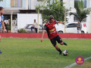 
<a style='margin-left: 5px;' class='btn btn-xs btn-social btn-facebook' href='https://www.facebook.com/sharer/sharer.php?u=https://www.boladovale.com.br/imgs/800-800-90/conteudo/fotos/1635/img5660.jpg' rel='popup' data-width='500' data-height='400'><i class='fa fa-facebook'></i>Compartilhar <span class='hidden-xs'>no Facebook</span>
</a> 
<a class='btn btn-default btn-xs' target='_blank' href='imgs/800-800-90/conteudo/fotos/1635/img5660.jpg'>
<span class='glyphicon glyphicon-cloud-download'></span> Salvar
</a> 
<span></span>